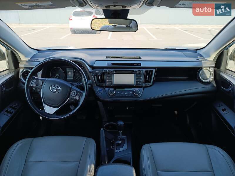 Позашляховик / Кросовер Toyota RAV4 2017 в Києві фото 20 Позашляховик / Кросовер Toyota RAV4 2017 в Києві