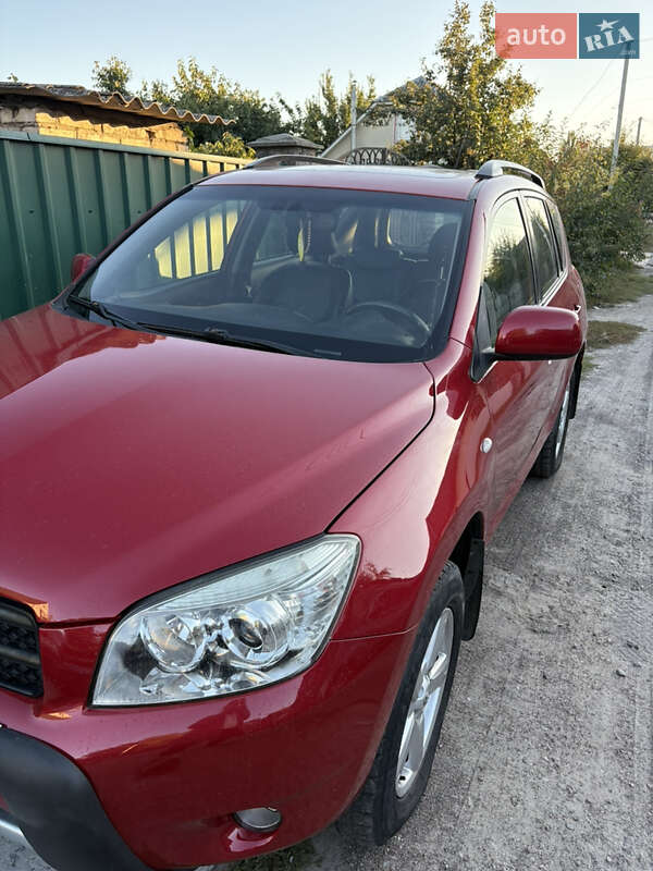 Позашляховик / Кросовер Toyota RAV4 2008 в Броварах