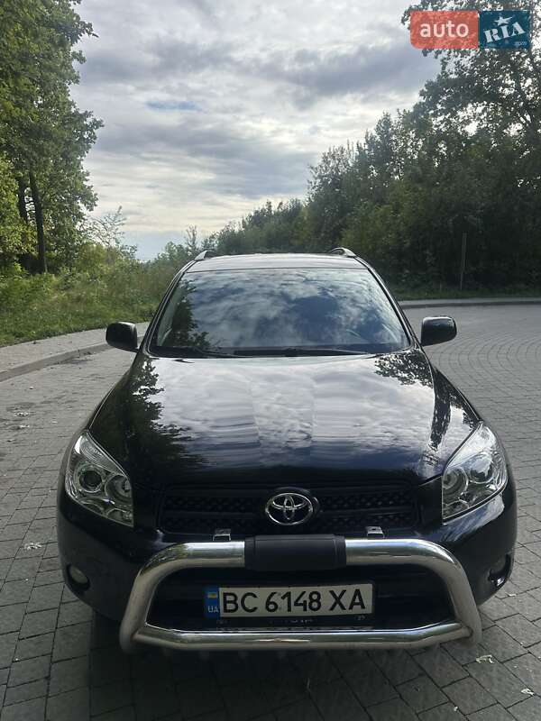 Внедорожник / Кроссовер Toyota RAV4 2008 в Львове