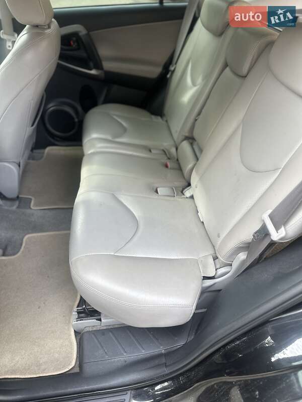 Внедорожник / Кроссовер Toyota RAV4 2008 в Львове