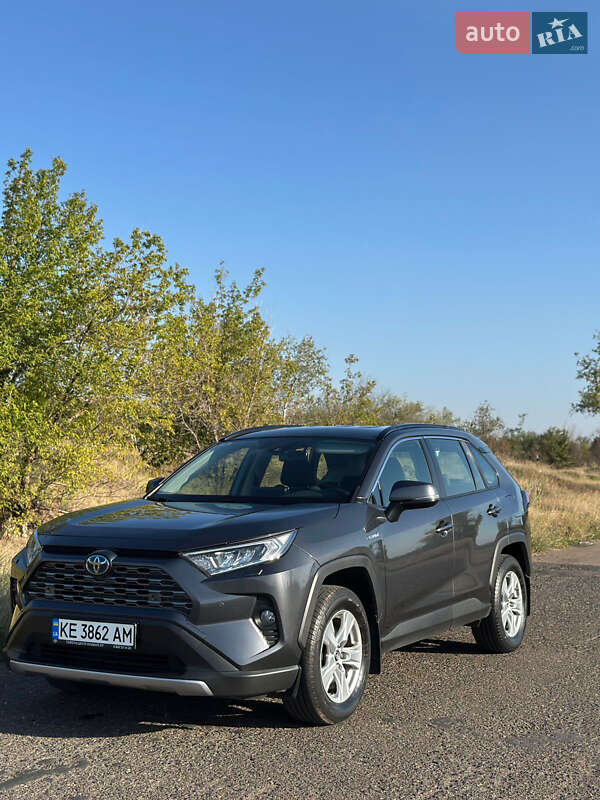Позашляховик / Кросовер Toyota RAV4 2020 в Кривому Розі