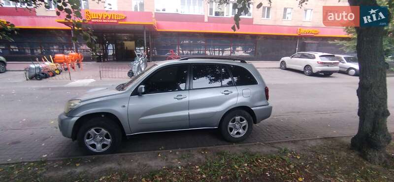 Позашляховик / Кросовер Toyota RAV4 2003 в Білій Церкві