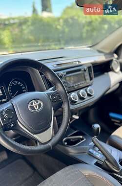 Внедорожник / Кроссовер Toyota RAV4 2016 в Одессе