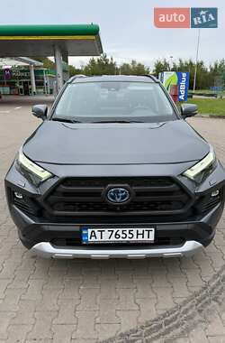 Внедорожник / Кроссовер Toyota RAV4 2023 в Коломые