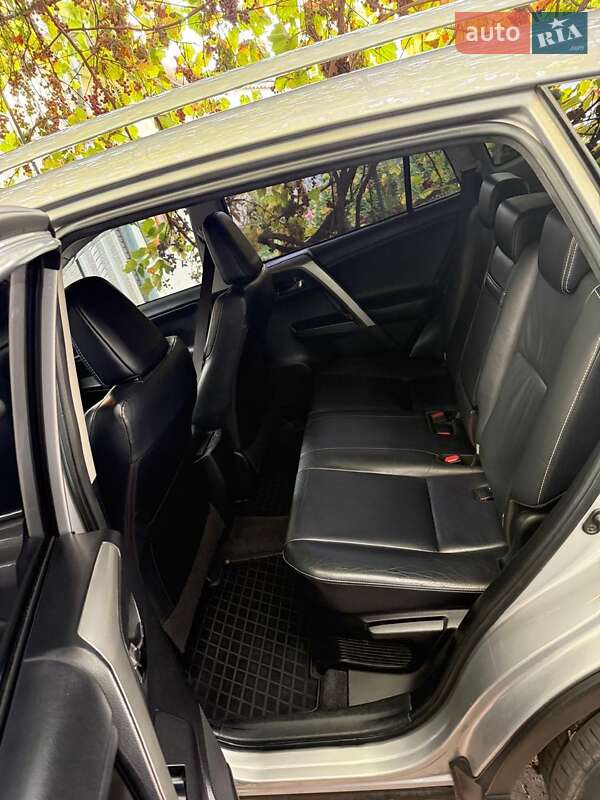 Позашляховик / Кросовер Toyota RAV4 2018 в Чугуєві фото 7 Позашляховик / Кросовер Toyota RAV4 2018 в Чугуєві