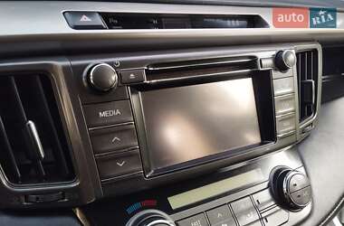 Внедорожник / Кроссовер Toyota RAV4 2013 в 