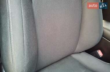 Внедорожник / Кроссовер Toyota RAV4 2013 в 