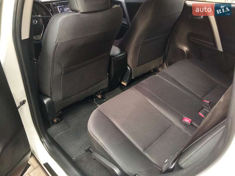 Позашляховик / Кросовер Toyota RAV4 2013 в Одесі