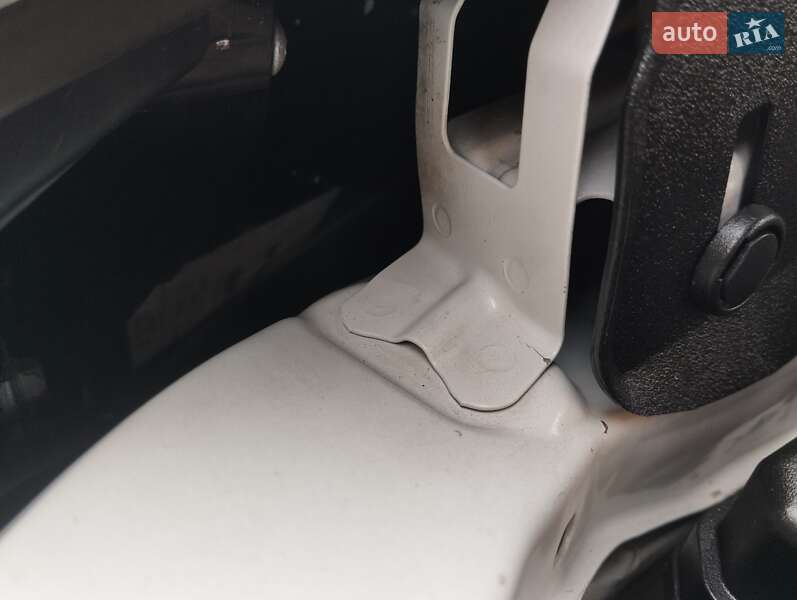 Позашляховик / Кросовер Toyota RAV4 2013 в Одесі