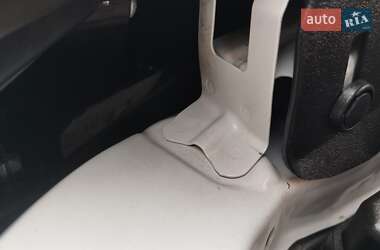 Внедорожник / Кроссовер Toyota RAV4 2013 в 