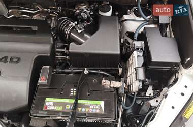 Внедорожник / Кроссовер Toyota RAV4 2013 в 