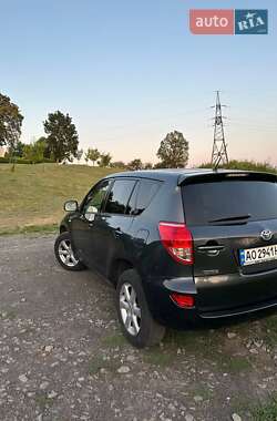 Внедорожник / Кроссовер Toyota RAV4 2008 в 