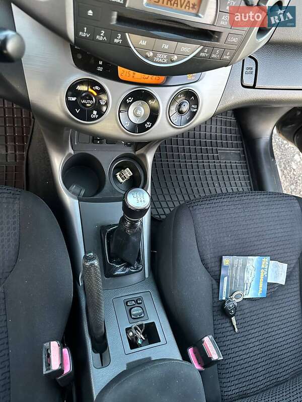 Позашляховик / Кросовер Toyota RAV4 2008 в Ужгороді фото 14 Позашляховик / Кросовер Toyota RAV4 2008 в Ужгороді