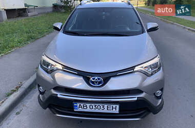 Позашляховик / Кросовер Toyota RAV4 2017 в  фото 4 Позашляховик / Кросовер Toyota RAV4 2017 в