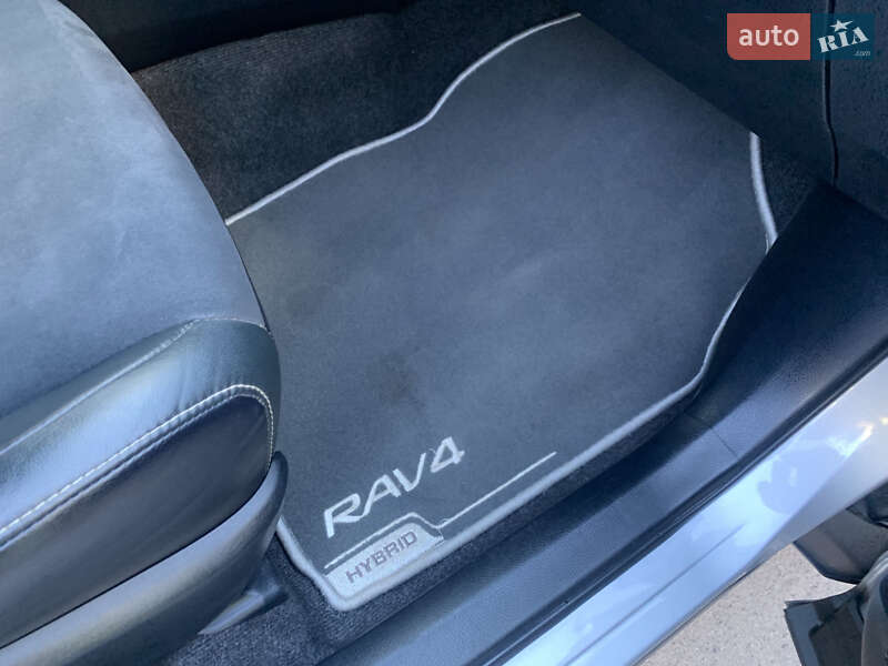 Внедорожник / Кроссовер Toyota RAV4 2017 в Виннице фото 29 Внедорожник / Кроссовер Toyota RAV4 2017 в Виннице