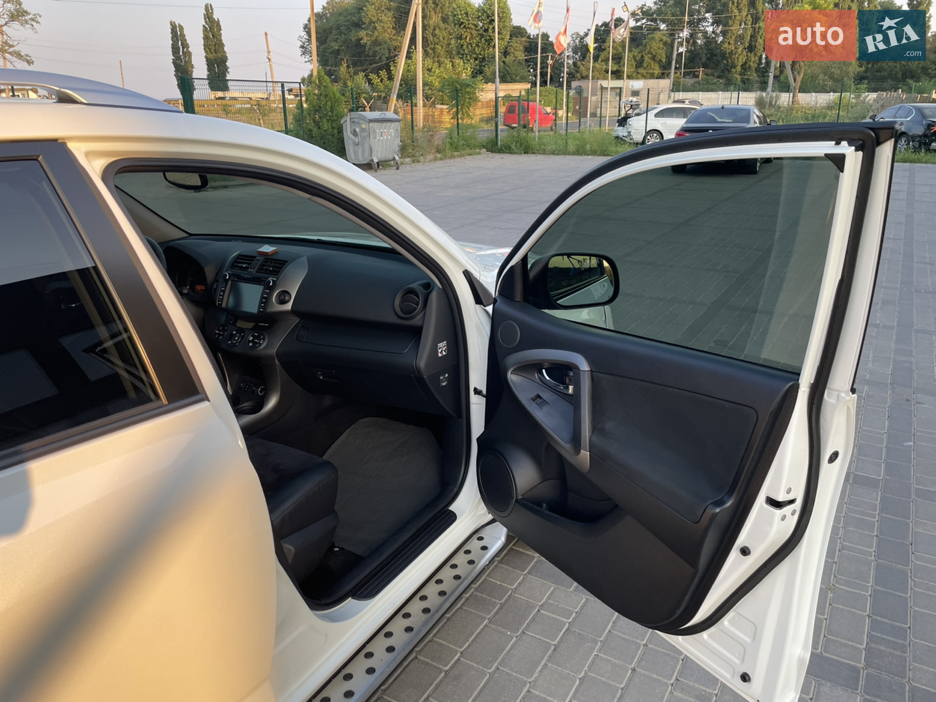 2011 Toyota RAV 4 - мініатюра 23