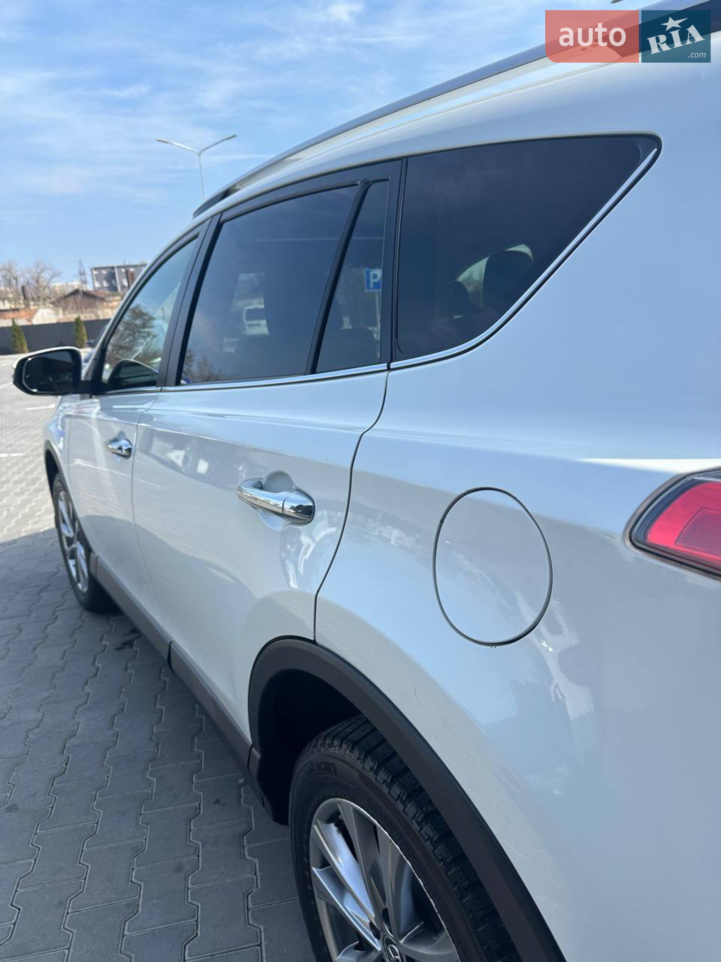 2016 Toyota RAV 4 - мініатюра 12