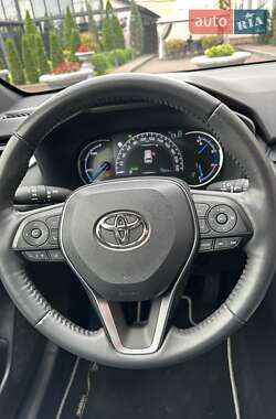 Внедорожник / Кроссовер Toyota RAV4 2022 в 