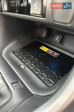 Внедорожник / Кроссовер Toyota RAV4 2022 в 