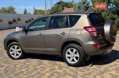 Внедорожник / Кроссовер Toyota RAV4 2011 в 