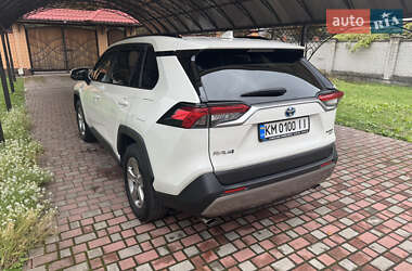 Позашляховик / Кросовер Toyota RAV4 2021 в Житомирі