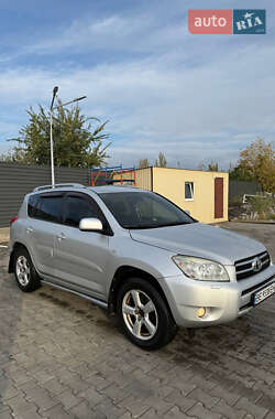 Внедорожник / Кроссовер Toyota RAV4 2007 в 
