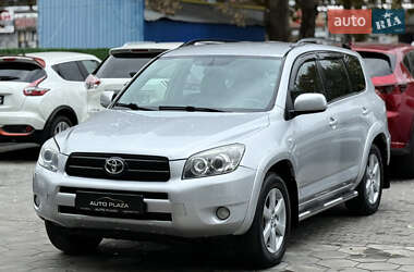 Внедорожник / Кроссовер Toyota RAV4 2007 в 