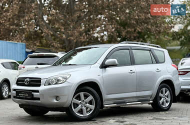 Внедорожник / Кроссовер Toyota RAV4 2007 в 