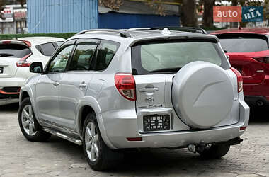 Внедорожник / Кроссовер Toyota RAV4 2007 в 