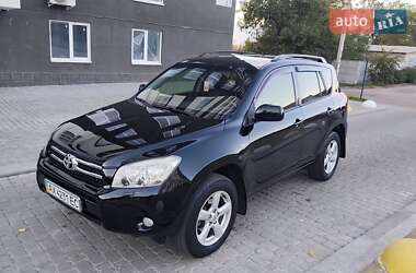 Внедорожник / Кроссовер Toyota RAV4 2007 в 