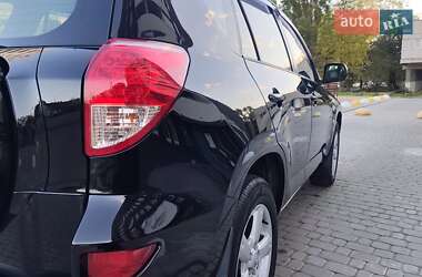 Внедорожник / Кроссовер Toyota RAV4 2007 в 