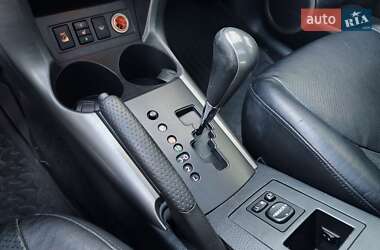 Внедорожник / Кроссовер Toyota RAV4 2007 в 
