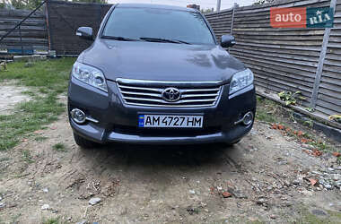 Позашляховик / Кросовер Toyota RAV4 2010 в Коростишеві