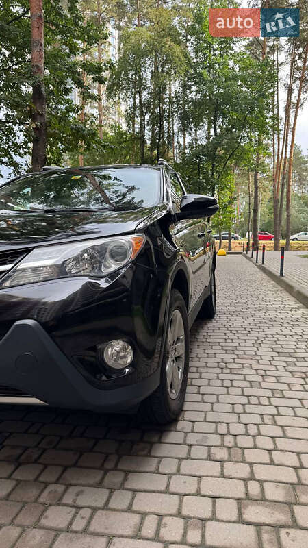 Позашляховик / Кросовер Toyota RAV4 2014 в Броварах