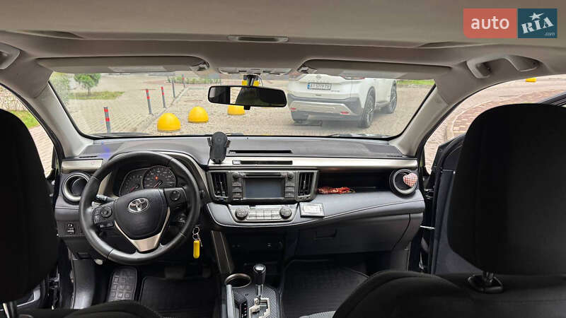 Позашляховик / Кросовер Toyota RAV4 2014 в Броварах