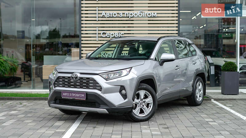 Toyota RAV4 2021