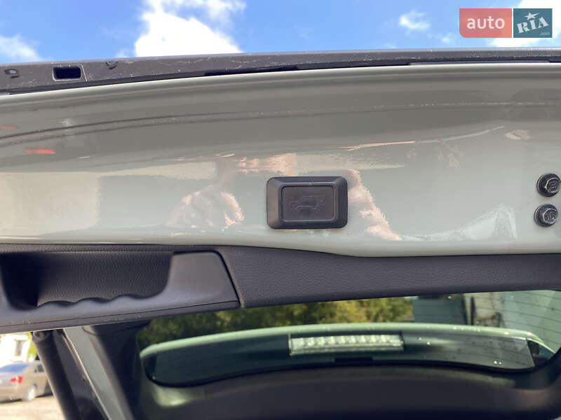 Позашляховик / Кросовер Toyota RAV4 2020 в Запоріжжі