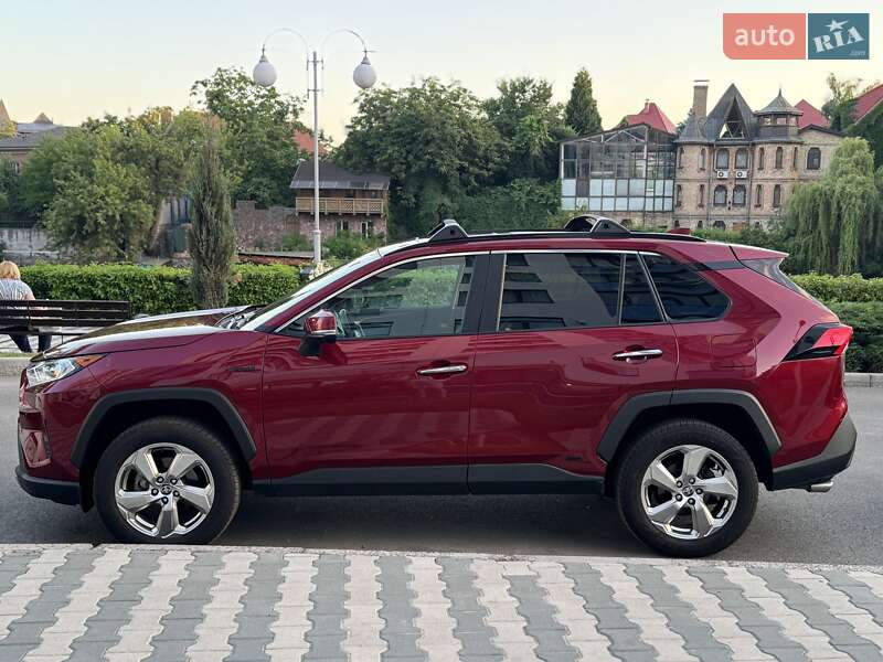 Внедорожник / Кроссовер Toyota RAV4 2020 в Киеве фото 3 Внедорожник / Кроссовер Toyota RAV4 2020 в Киеве