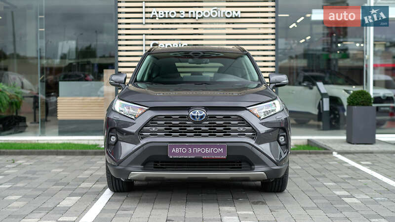 Внедорожник / Кроссовер Toyota RAV4 2024 в Львове