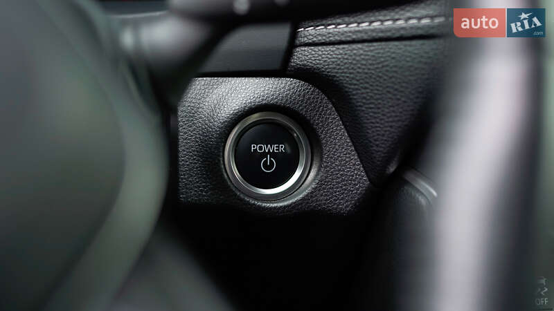Внедорожник / Кроссовер Toyota RAV4 2024 в Львове