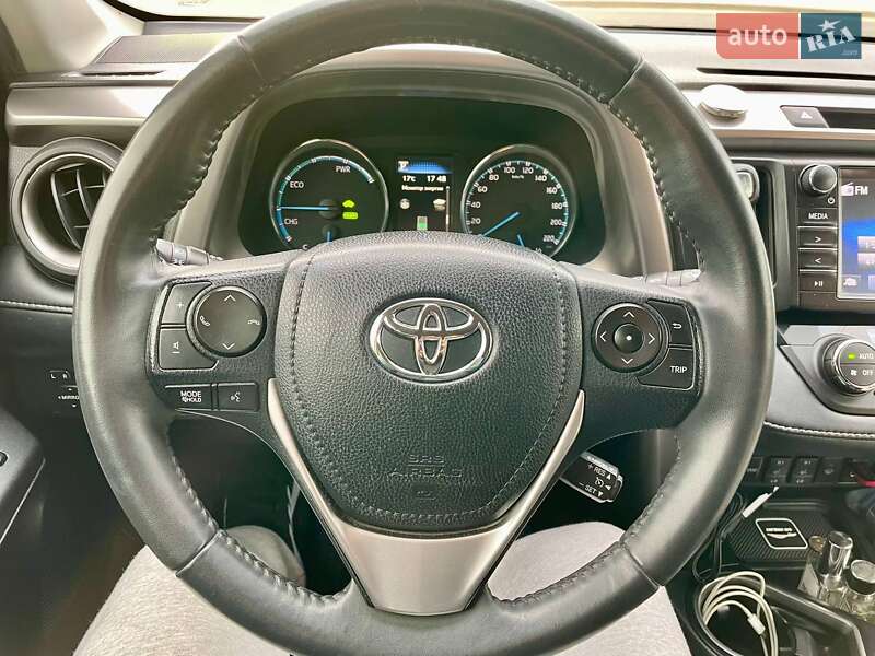 Внедорожник / Кроссовер Toyota RAV4 2018 в Виннице