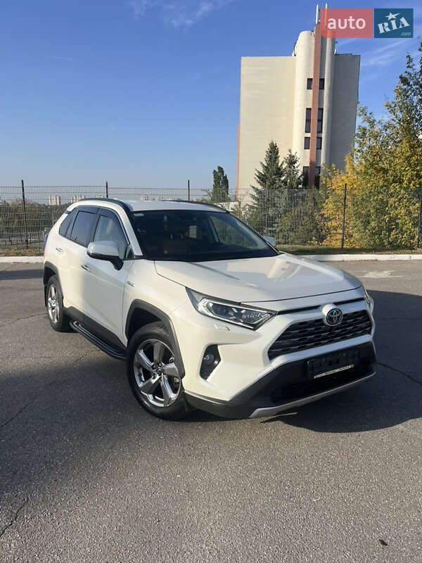 Позашляховик / Кросовер Toyota RAV4 2019 в Харкові фото 2 Позашляховик / Кросовер Toyota RAV4 2019 в Харкові