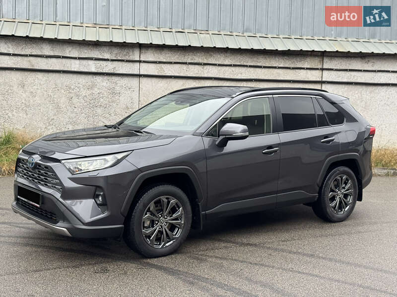 Позашляховик / Кросовер Toyota RAV4 2022 в Києві