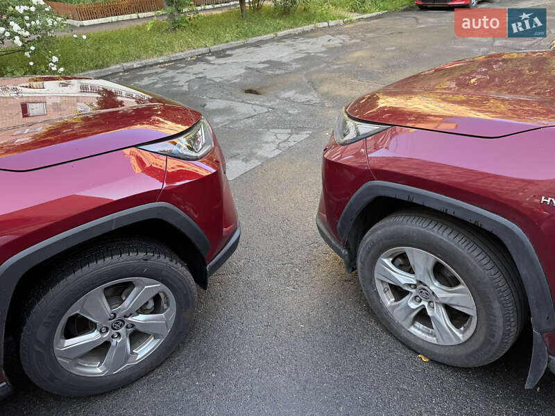Внедорожник / Кроссовер Toyota RAV4 2020 в Киеве фото 25 Внедорожник / Кроссовер Toyota RAV4 2020 в Киеве