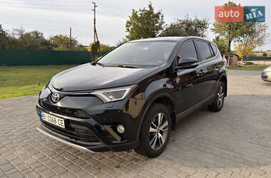 Внедорожник / Кроссовер Toyota RAV4 2015 в Гадяче