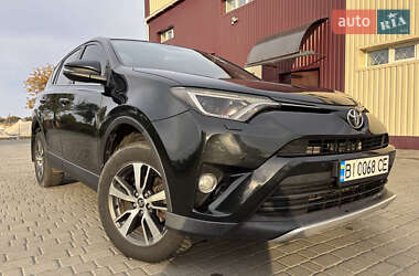 Позашляховик / Кросовер Toyota RAV4 2015 в  фото 7 Позашляховик / Кросовер Toyota RAV4 2015 в