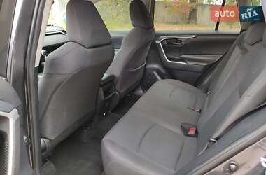 Позашляховик / Кросовер Toyota RAV4 2020 в  фото 40 Позашляховик / Кросовер Toyota RAV4 2020 в