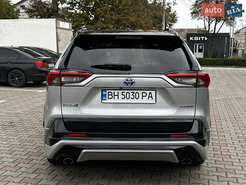 Позашляховик / Кросовер Toyota RAV4 2021 в Одесі