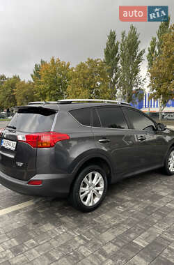 Позашляховик / Кросовер Toyota RAV4 2014 в  фото 28 Позашляховик / Кросовер Toyota RAV4 2014 в