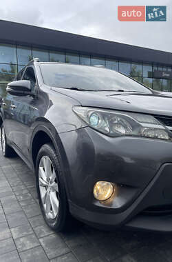 Позашляховик / Кросовер Toyota RAV4 2014 в  фото 34 Позашляховик / Кросовер Toyota RAV4 2014 в